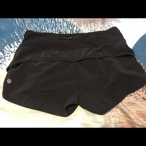Lululemon shorts size 4
